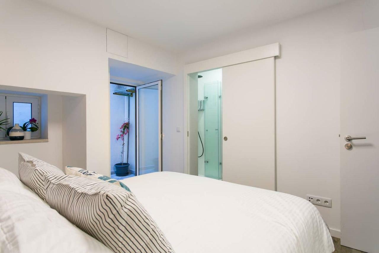 The Rose Of Bairro Alto Apartment Lisbon Bagian luar foto
